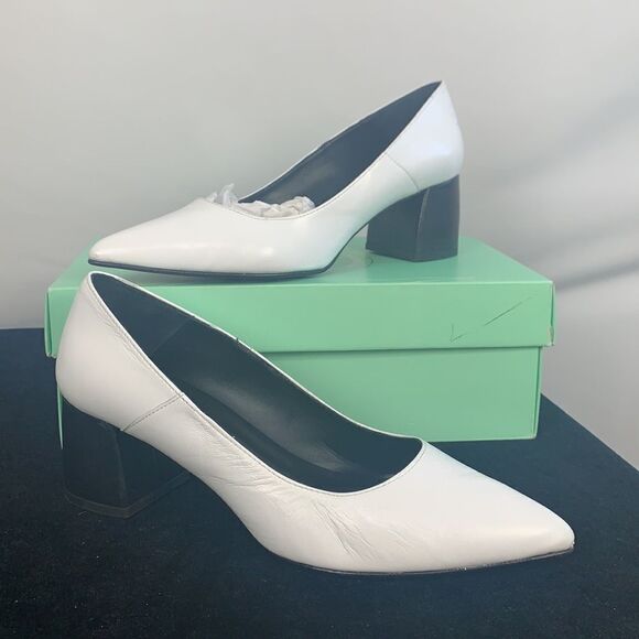 Ruth Secret NEW white with black block heel shoes - Picture 2 of 10